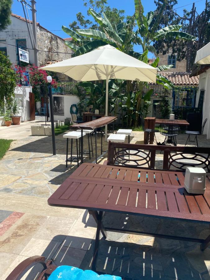 Mavi Butik Apart Çeşme Luaran gambar