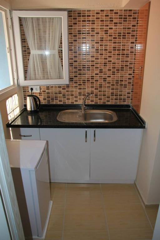 Mavi Butik Apart Çeşme Luaran gambar
