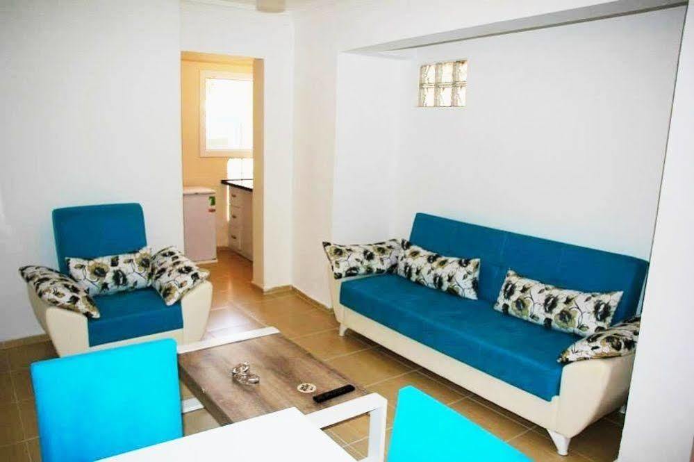 Mavi Butik Apart Çeşme Luaran gambar