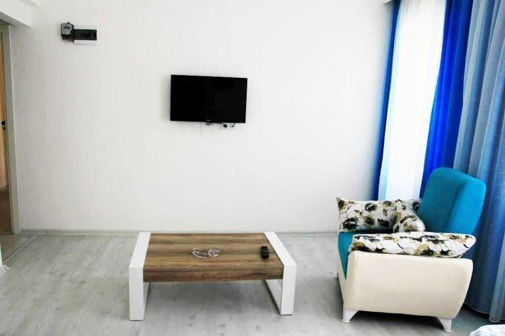 Mavi Butik Apart Çeşme Luaran gambar