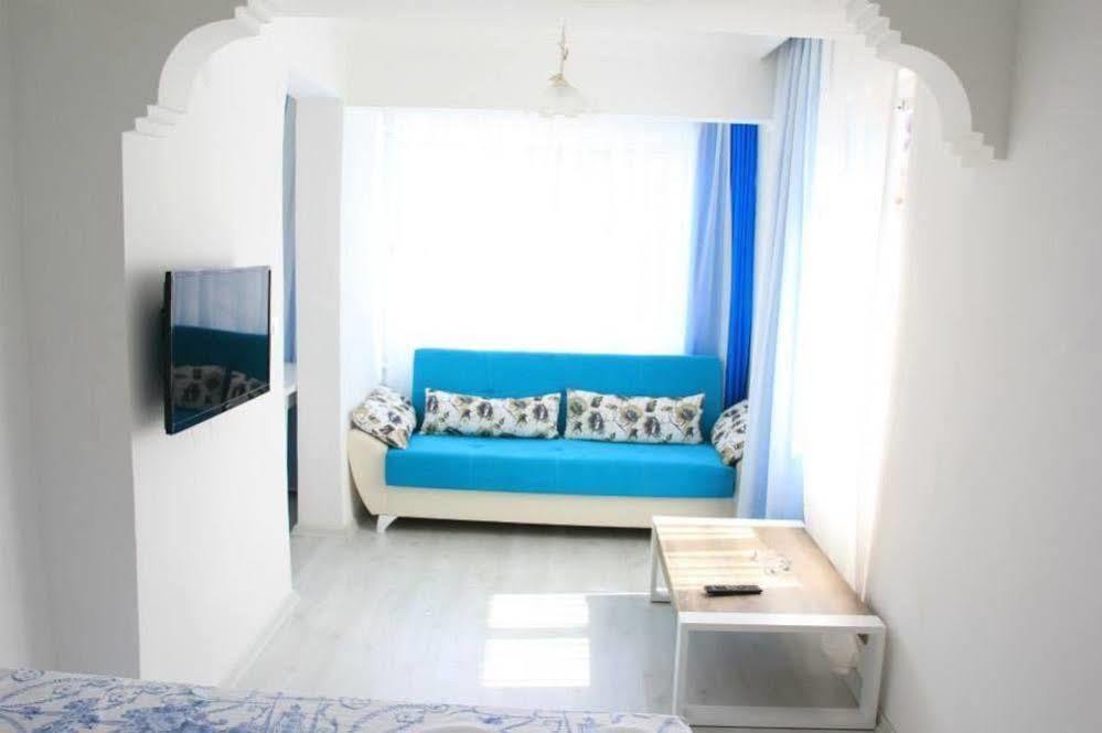 Mavi Butik Apart Çeşme Luaran gambar